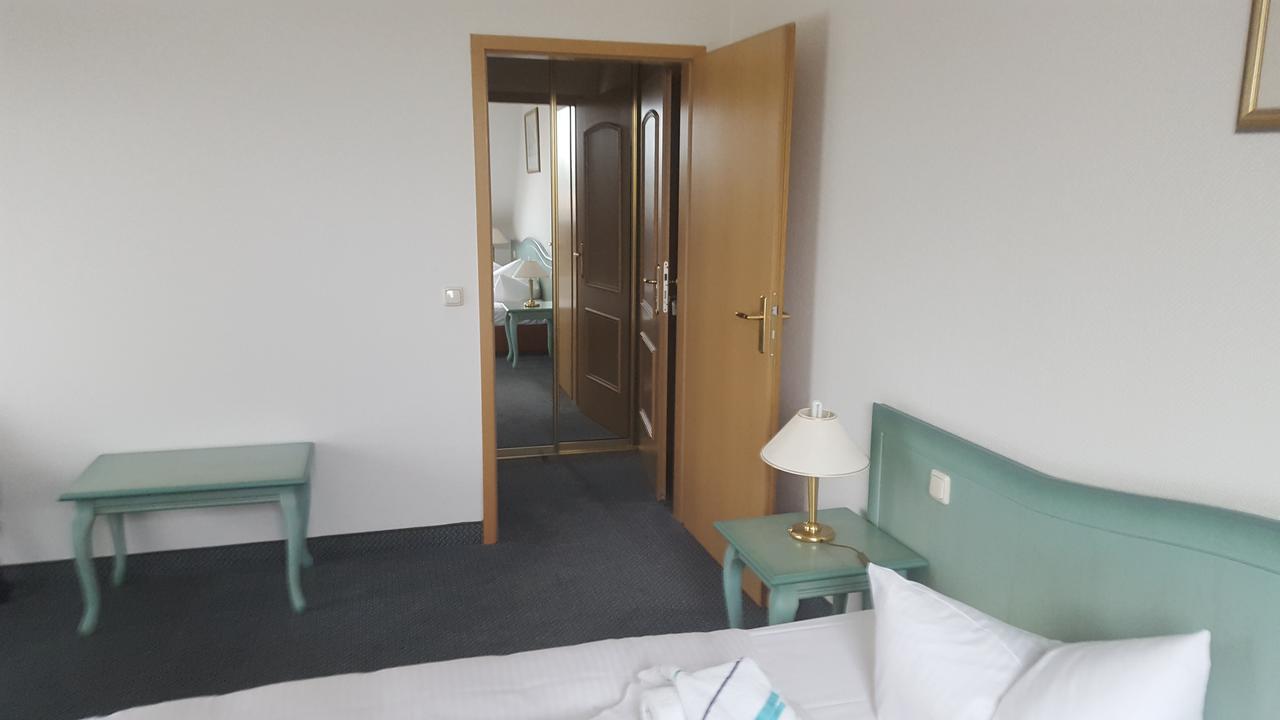 Hotel Ziegenkrug Schweriner Tor Pampow Extérieur photo